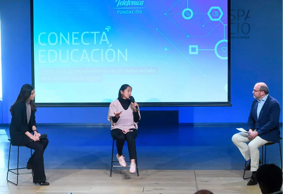 Evento en directo Conecta Educación de Fundación telefonica escuela21